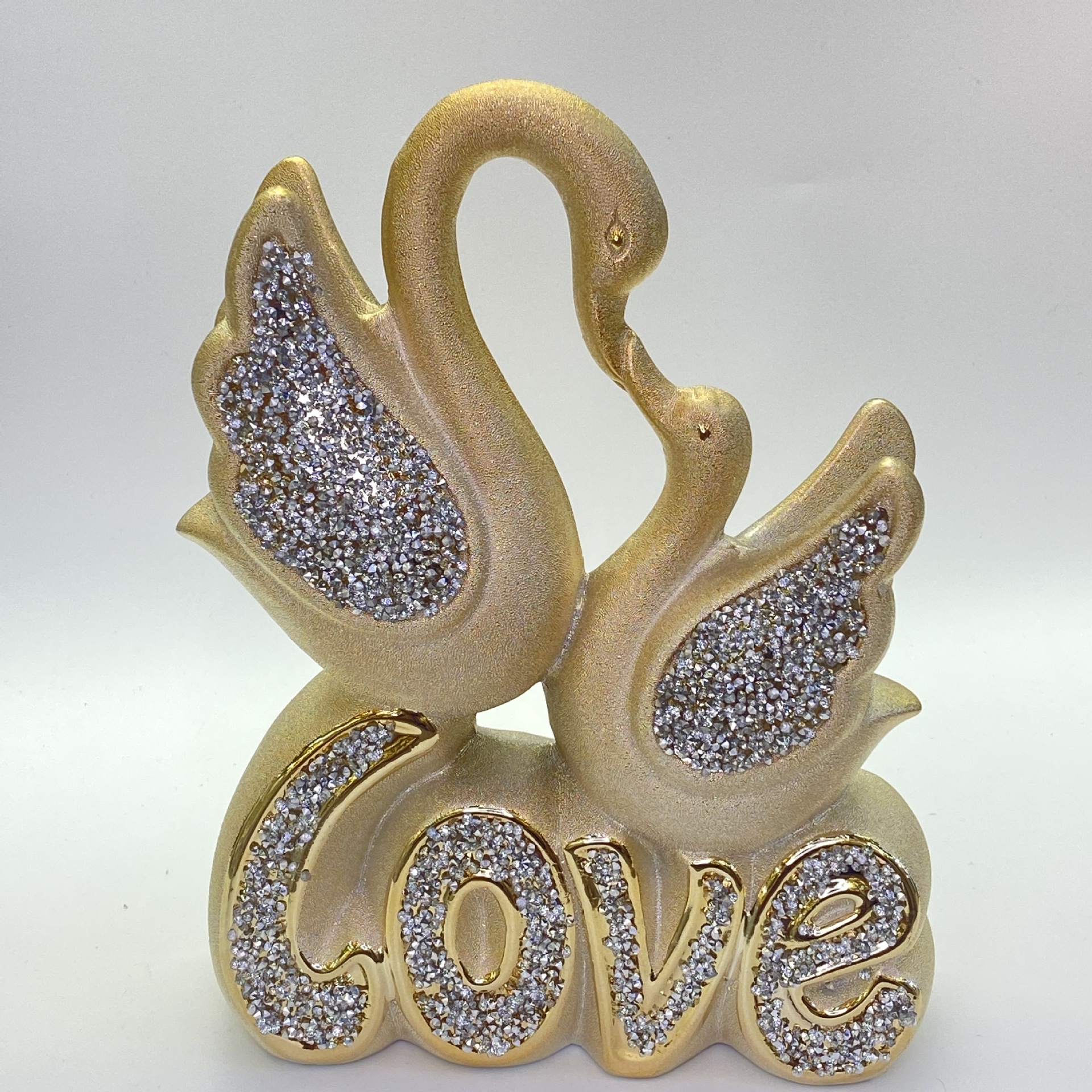 Swan Ceramic vases, high-end modern living room wedding gifts, home decoration items manufacturer wholesale ceramic ornaments, love-themed handicrafts ornaments, Golden castle vases Specification image
