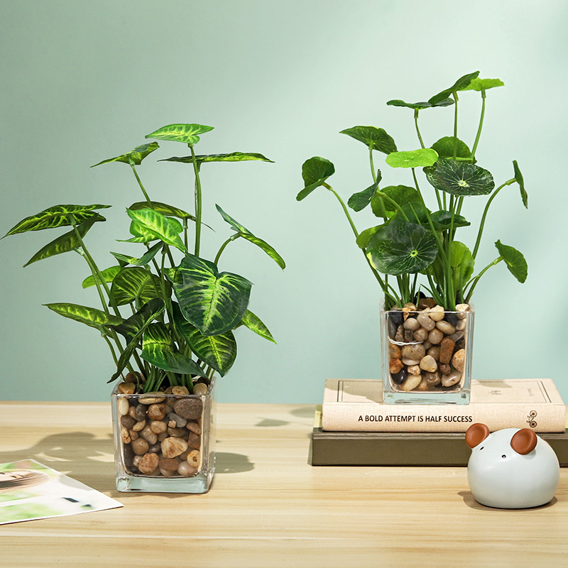 Wholesale of Nordic green plants such as pothos, artificial potted plants, home living room and office desk decorations, and plant ornaments from the manufacturer