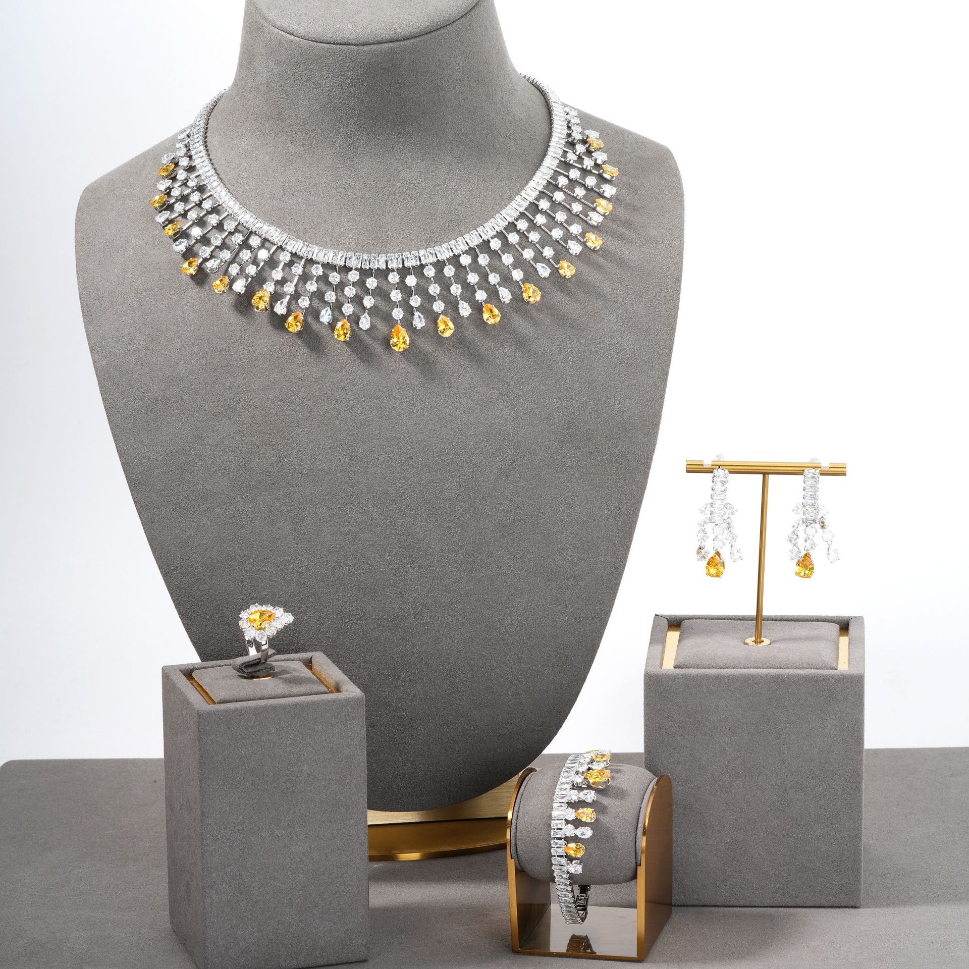 Kashi's new autumn European and American colored teardrop gemstone tassel necklace, bracelet, stud and ring set is versatile for daily use details Picture