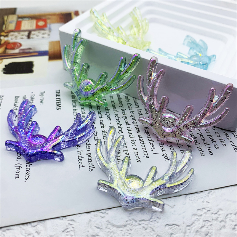 New glitter and iridescent three-dimensional deer head acrylic patch creative DIY decorative hair clip, phone case accessory details Picture
