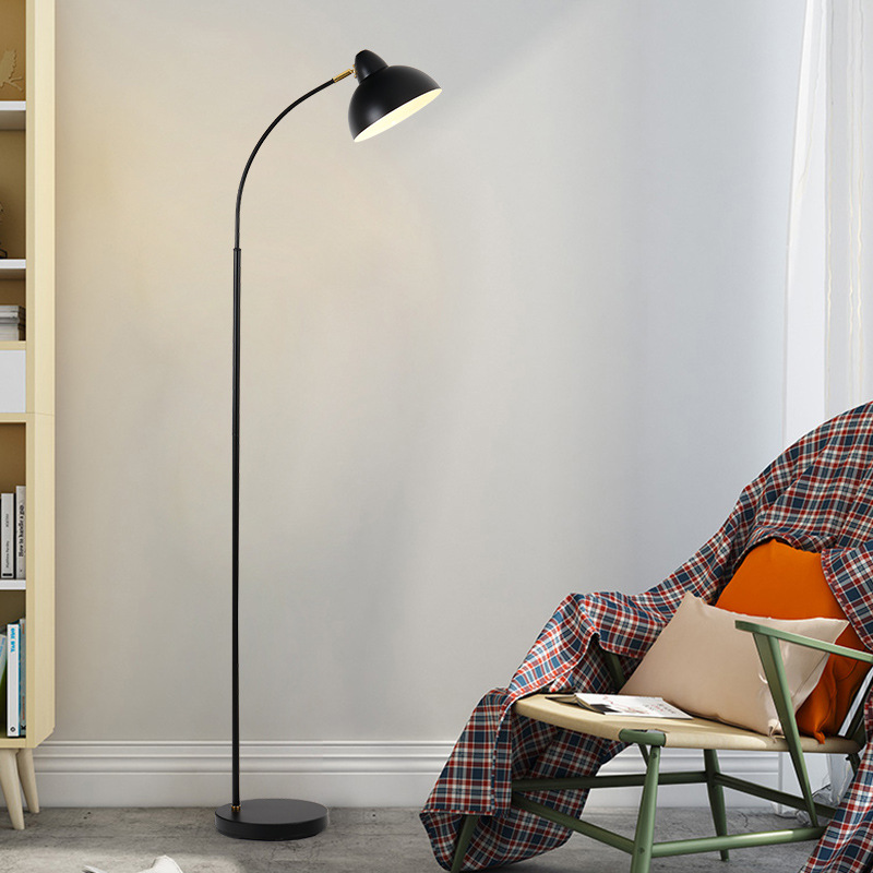 Simple American Metal Led Floor Lamp Replaceable Bulb Guest Retro Nordic Room Bedroom Floor Beauty Eyelash Lamp Item Picture
