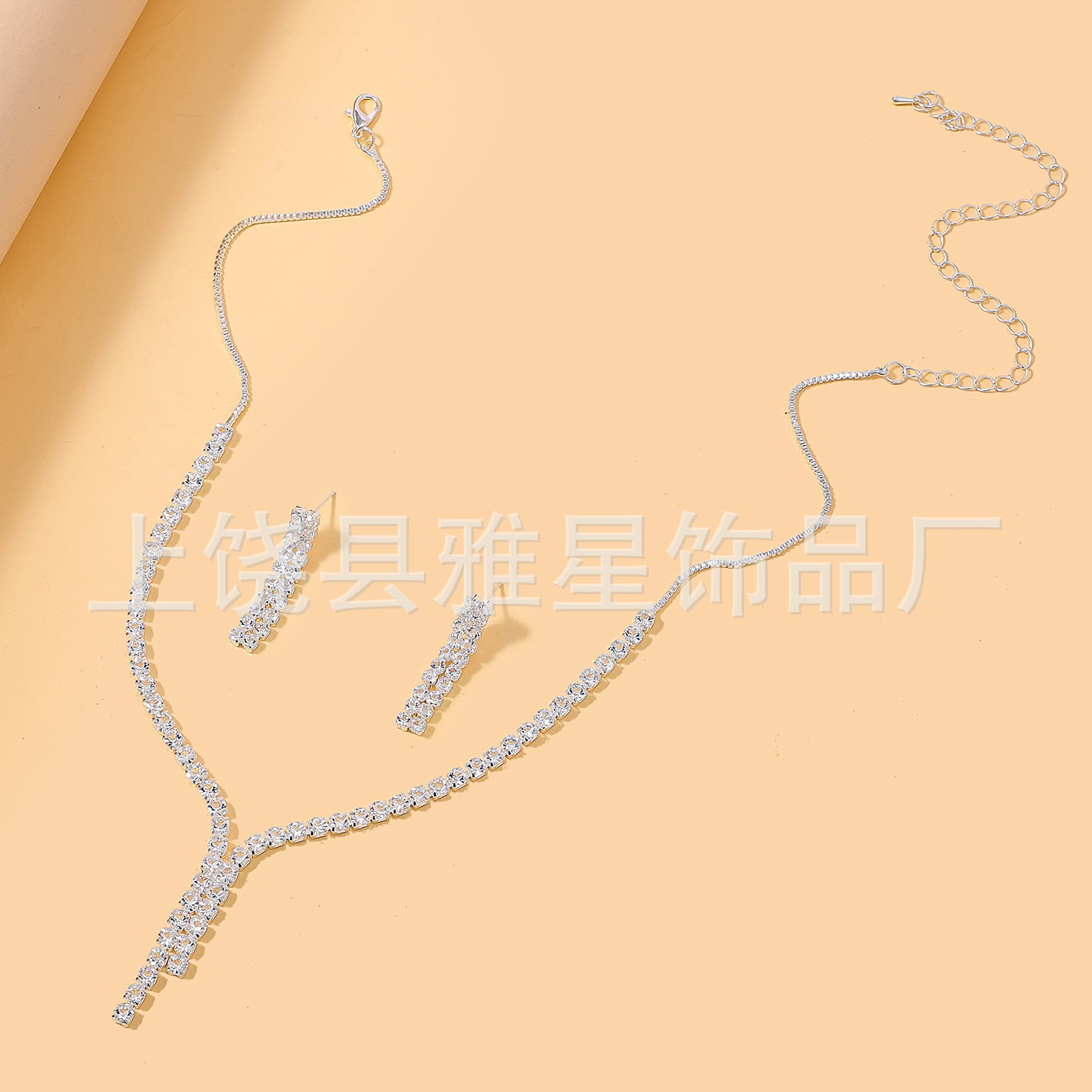 European and American simple wedding jewelry chain, wedding banquet dress, tassel earrings, light luxury full diamond collarbone necklace