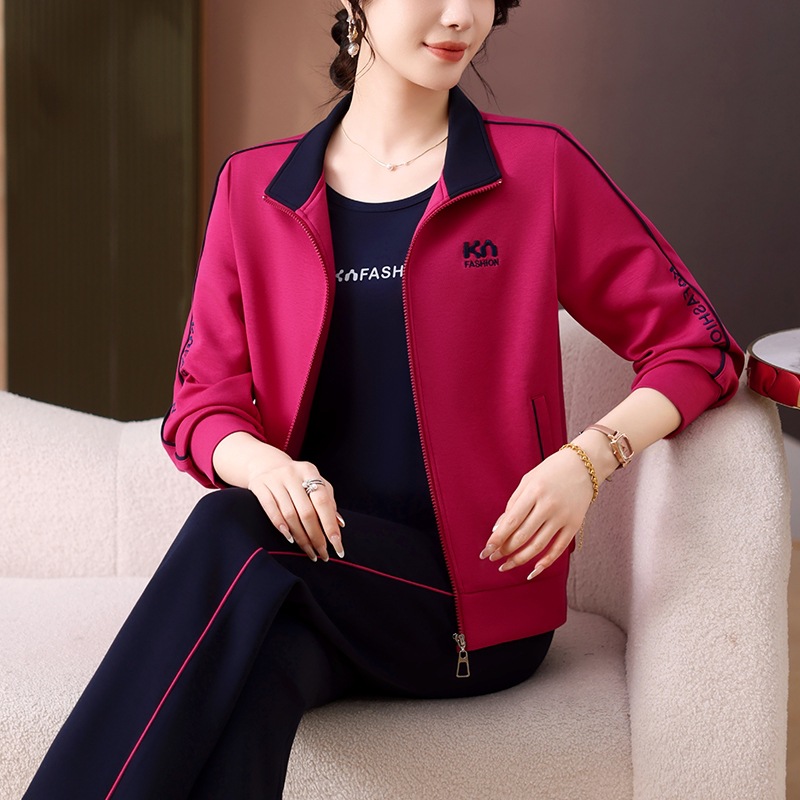 The new autumn 2025 fashion, simple and stylish cardigan, casual long-sleeved sporty three-piece set for middle-aged and elderly mothers details Picture