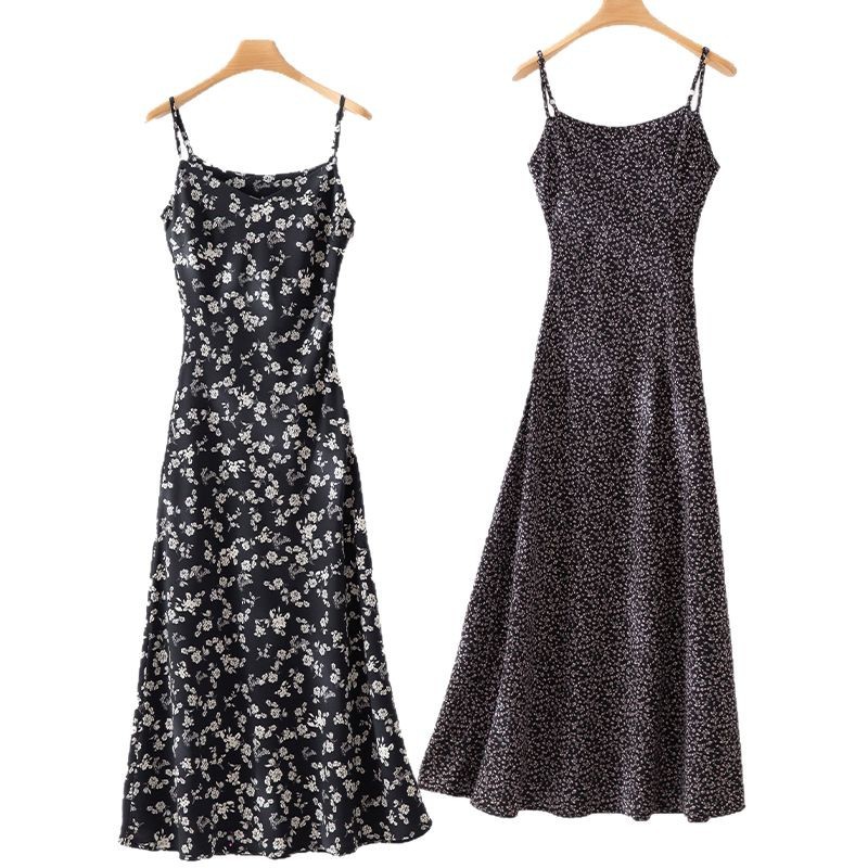 Summer's new French retro black floral halter dress, a stylish A-line dress with a cinched waist for women's tea break Item Picture