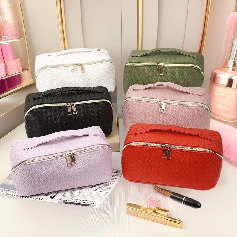 跨境大容量时尚手提编织纹枕头化妆包便携旅行洗漱包多功能收纳包