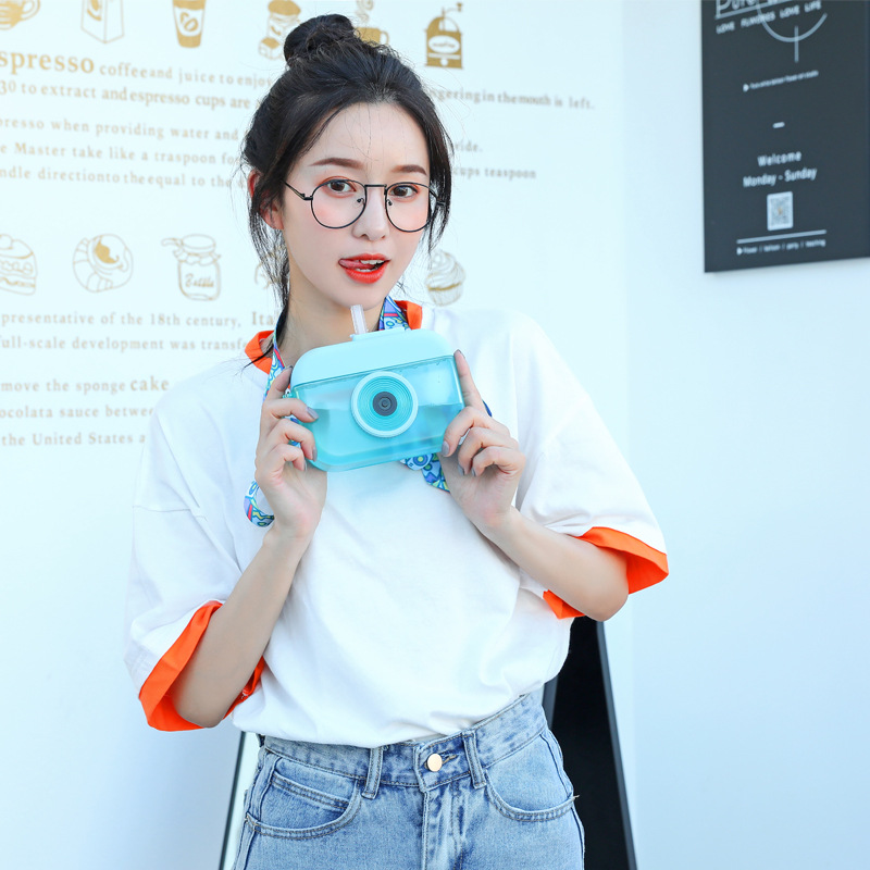 Promotional gifts: logo creative straw cups, Instagram cute and girlish portable Korean-style trendy plastic water cups Application Scenario