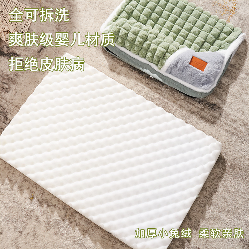 Winter pet sleeping MATS for warmth, detachable and washable, non-stick dog bed sleeping MATS, pet bed MATS, autumn and winter tear-proof floor blankets Specification image