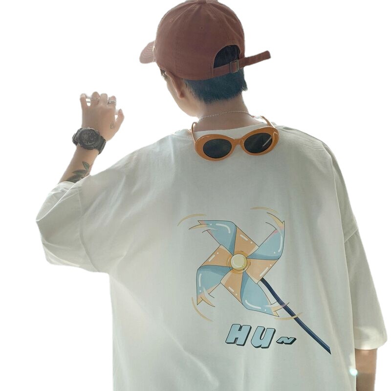 The 2023 summer new men's T-shirt is a new short-sleeved, loose, round-neck, Hong Kong-style casual wear for teenagers Item Picture