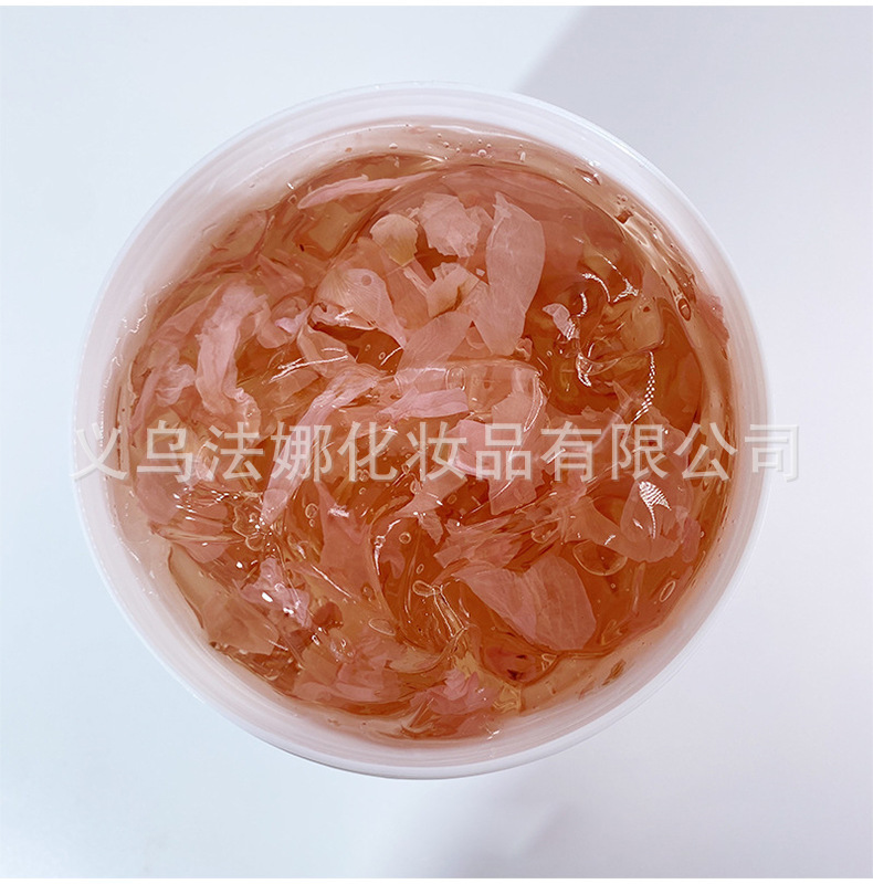 1Kg Wholesale Cherry And Chamomile Niacinamide Petal Shower Gel Hydrates And Improves Dry Moisturizing Bath Application Scenario