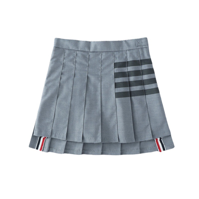The new TB college style four-bar high-waisted pleated skirt in the summer of 2019 in Europe and America is A bestseller. The A-line skirt is short in the front and long in the back to prevent exposure Item Picture
