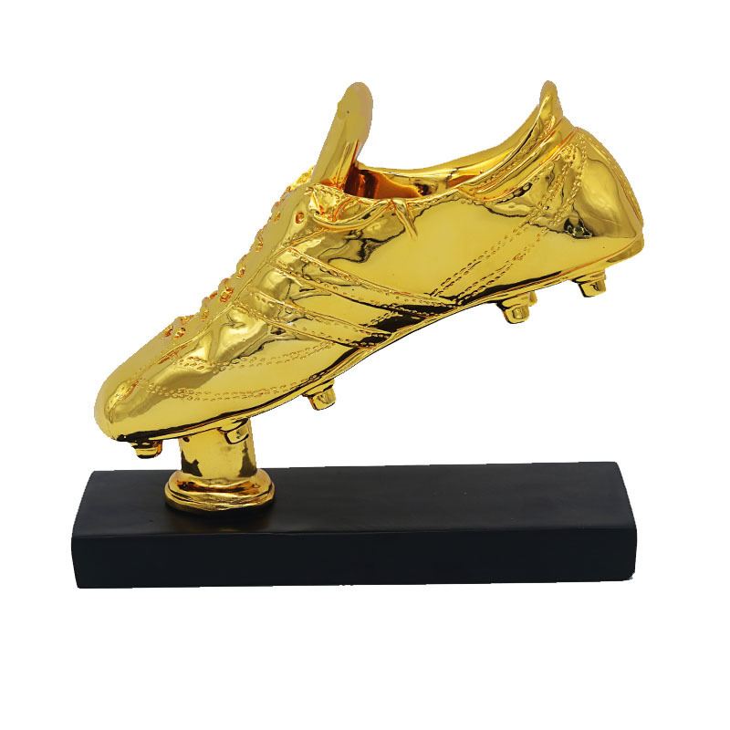 The Golden Boot trophy, a football World Cup fan souvenir, a must-have item for goalkeepers and strikers at the sports meeting awards ceremony