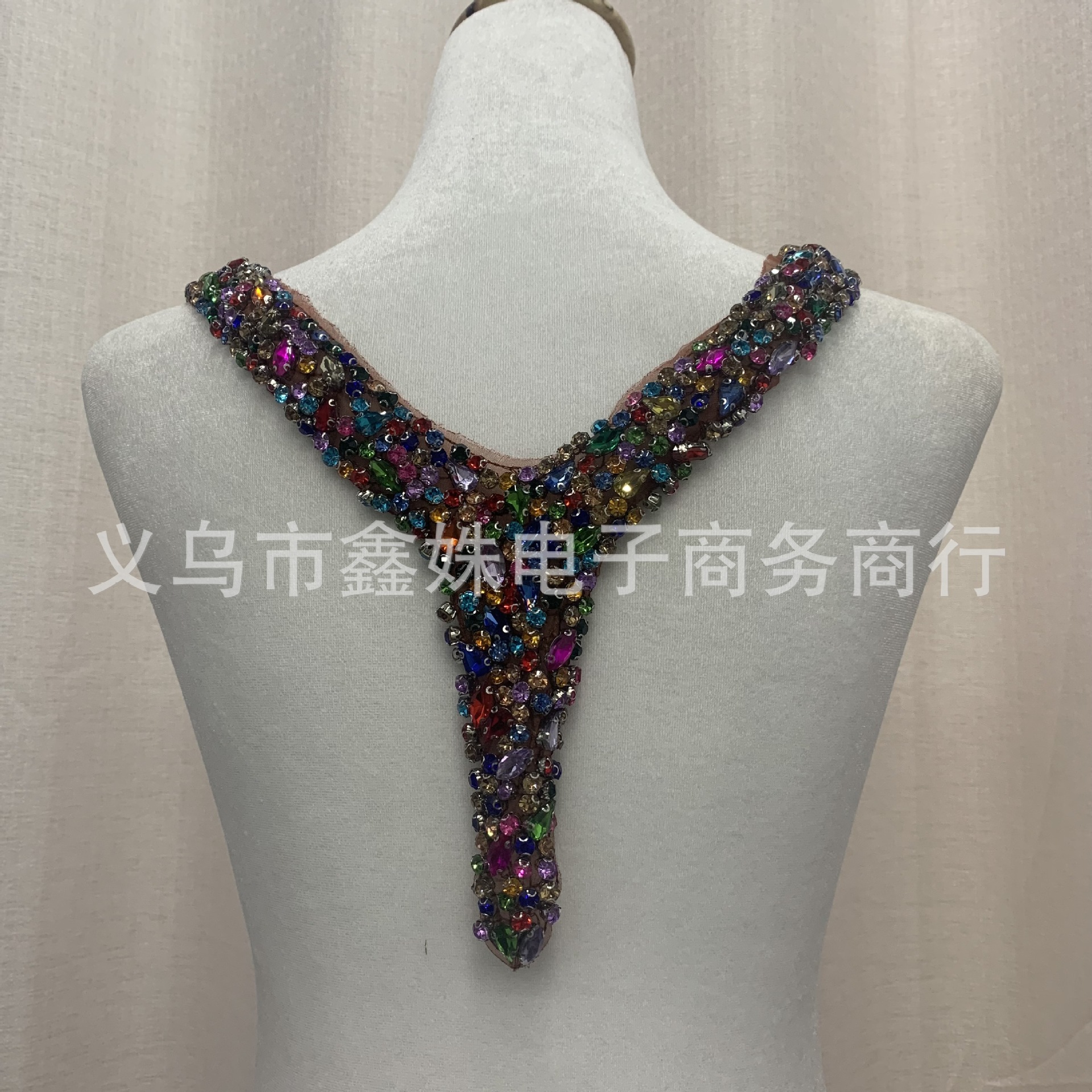 Heavy industrial multicolor hecho a mano perforado cuentas cuello floral ropa de vestir cuello sexy ropa interior accesorios Specification image