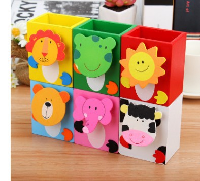 皮制笔筒/deli0325/木雕/化妆品/笔筒白底实物图