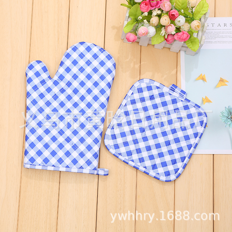 【LOVELY HOME】 Heat resistant oven gingerbread glove mat two-piece geometric gingerbread printing kitchen Item Picture