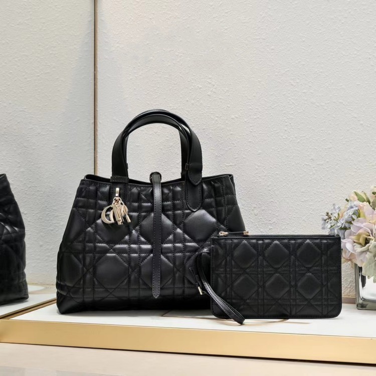 D家高品质新款Toujours手提真皮女包单肩腋下包菱格大容量托特bag