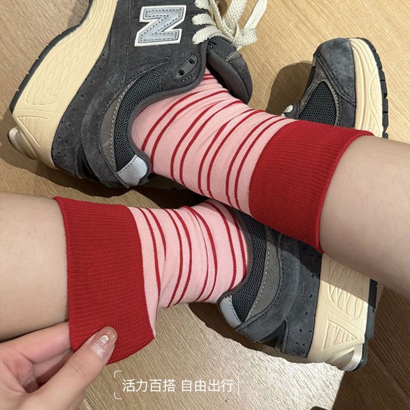 袜子地摊一件代发条纹袜子女中筒袜ins潮棉春秋款日系复古条纹学生夏季无骨长袜一件代发