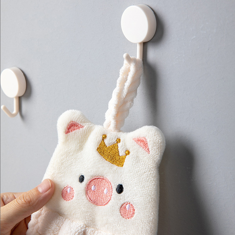 Piglet Hand Towel Household Cute Can Hang Absorbent Kitchen Towel Lazy Rag Wipe Hand Towel Solid Color Children's Hand Towel Application Scenario