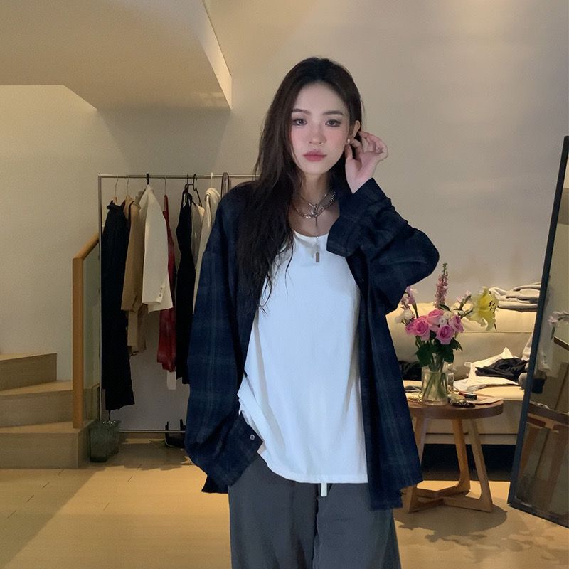 女式衬衫实物图