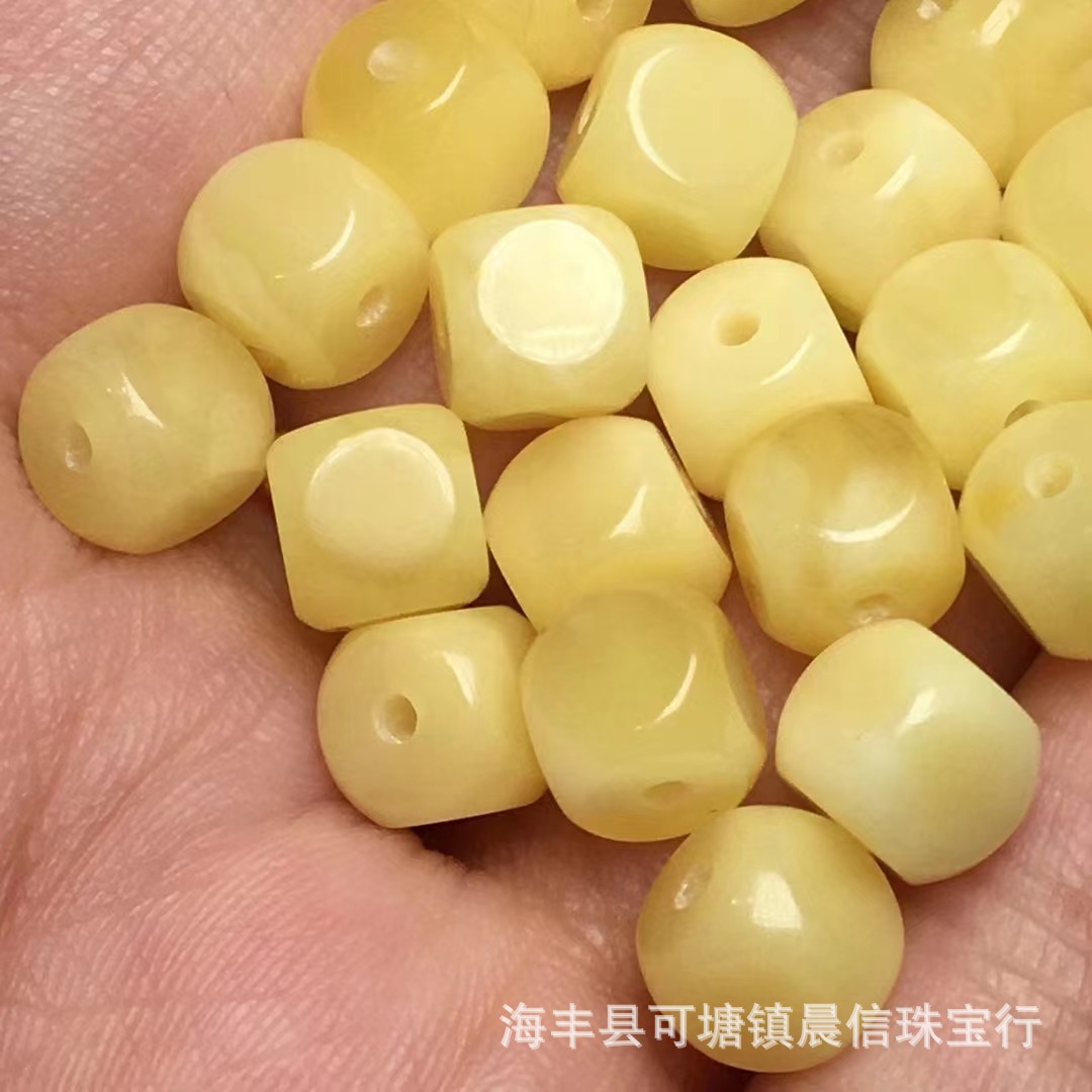 Natural Russian Beeswax Porcelain White Flower Beeswax Six Square Dice Accessories Fine Repair Hole Lines Clear Manufacturers Wholesale Application Scenario
