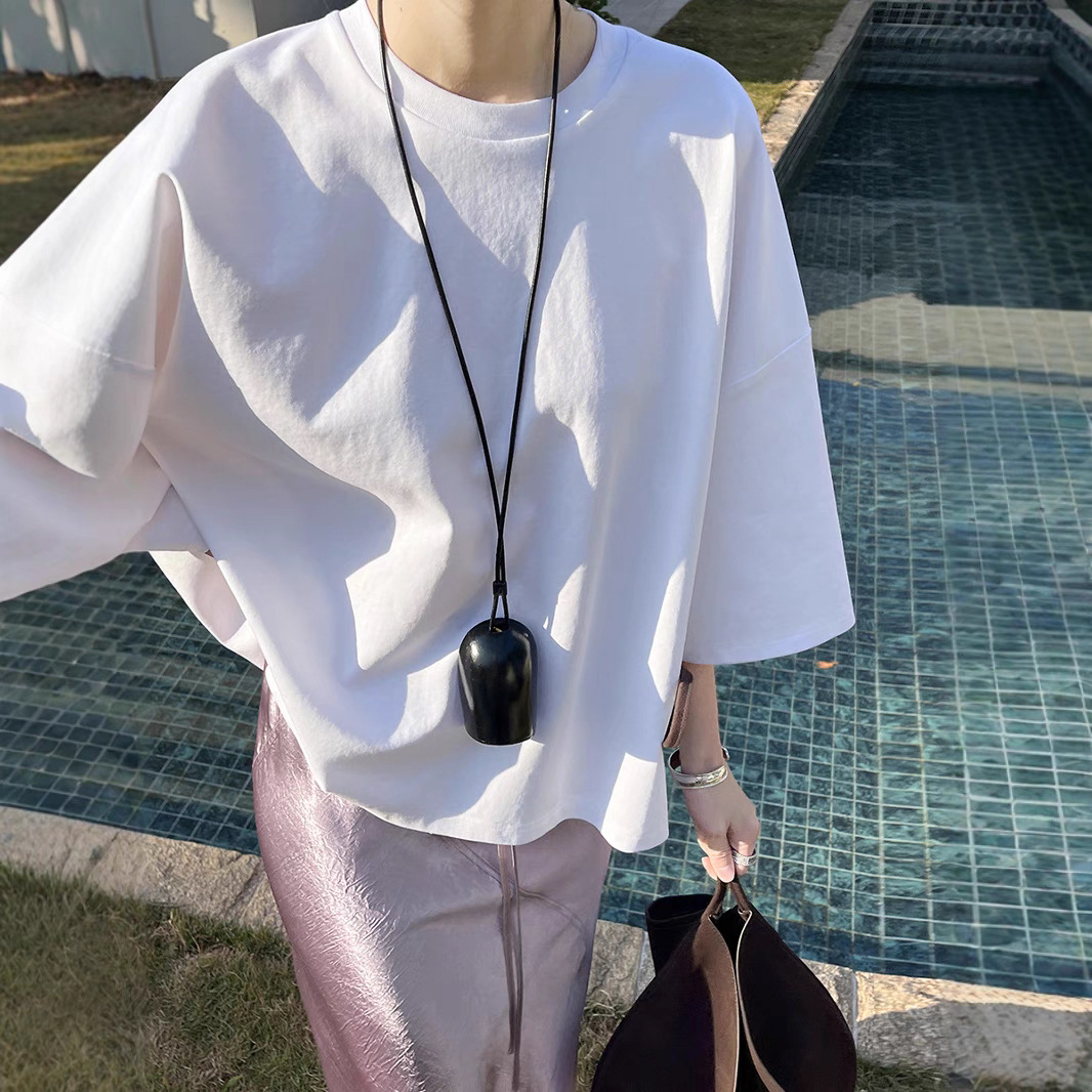Early spring new release: 2025 Thirteen Lines, laid-back and casual, with a loose and relaxed style, off-the-shoulder wide-sleeved short-sleeved T-shirt for women Specification image