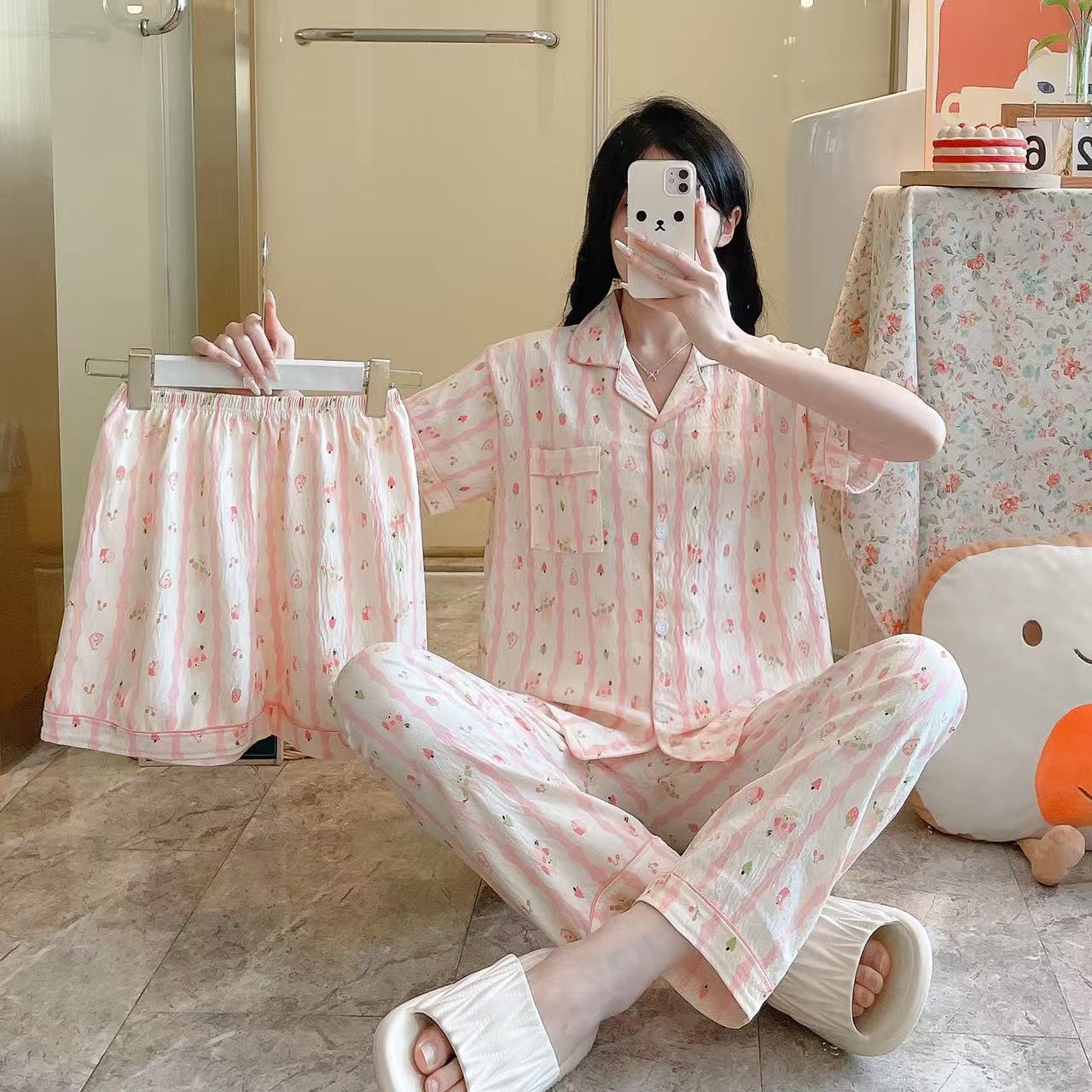 Cloud cotton pajamas Spring and summer thin printed lapel women's home wear set, new high-end three-piece set, cute Specification image