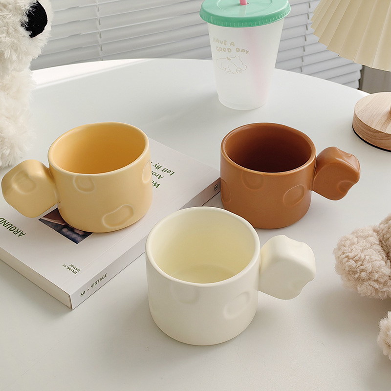 New Instagram Creative Cheese Mug Personality Trend Coffee Mug Breakfast Milk Cup Men And Women Drink Cup Application Scenario