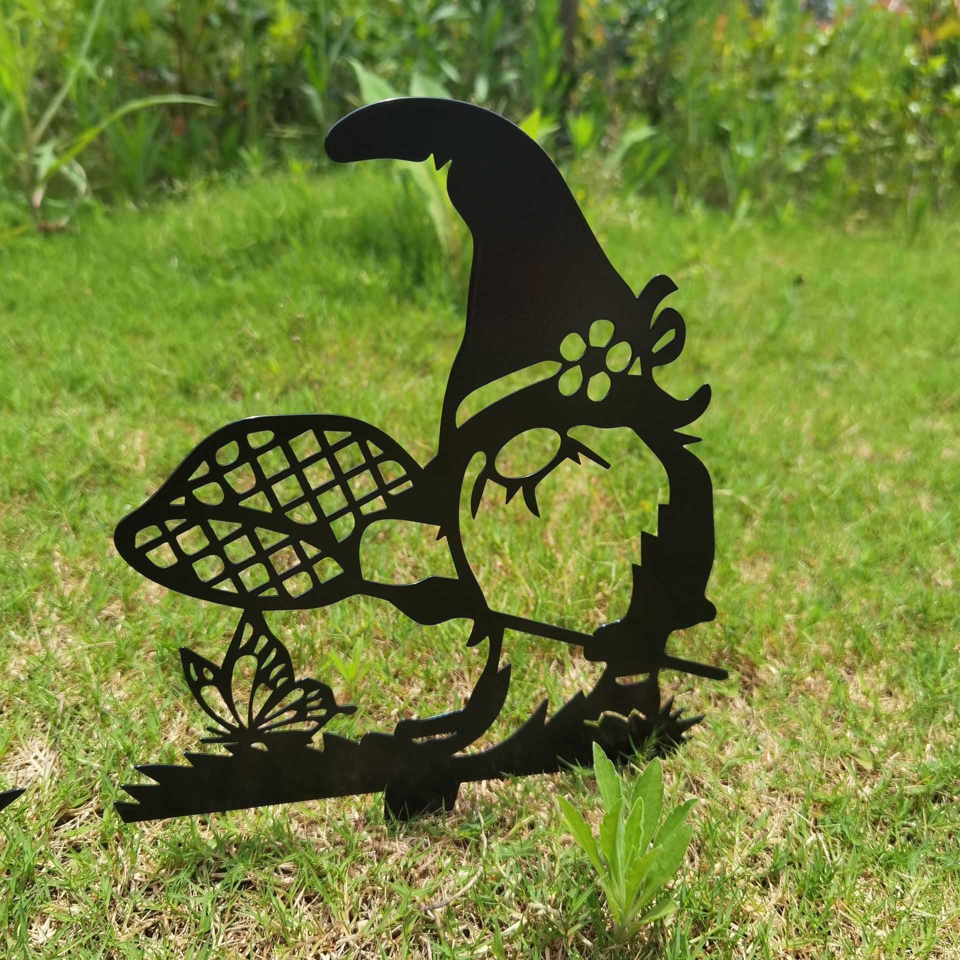 Cross border Santa Claus garden decoration plug-in Creative grab butterfly shape iron dwarf garden decoration ground insert full figure