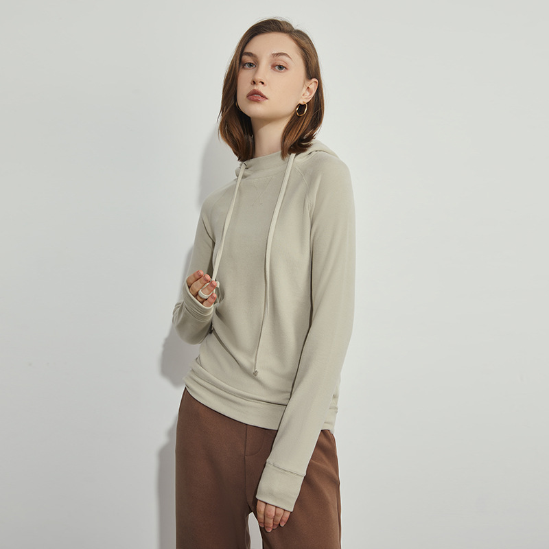 The new autumn and winter outerwear for women is a fashionable, casual, loose and comfortable hyaluronic acid heating fleece hoodie Specification image