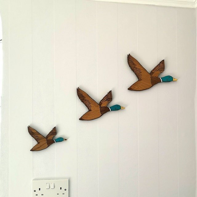 Cross-Border New 1950'S Advanced Sense Flying Duck Wall Hanging Wood Duck Decorative Wall Decoration Pendant Wood Crafts Wholesale Application Scenario