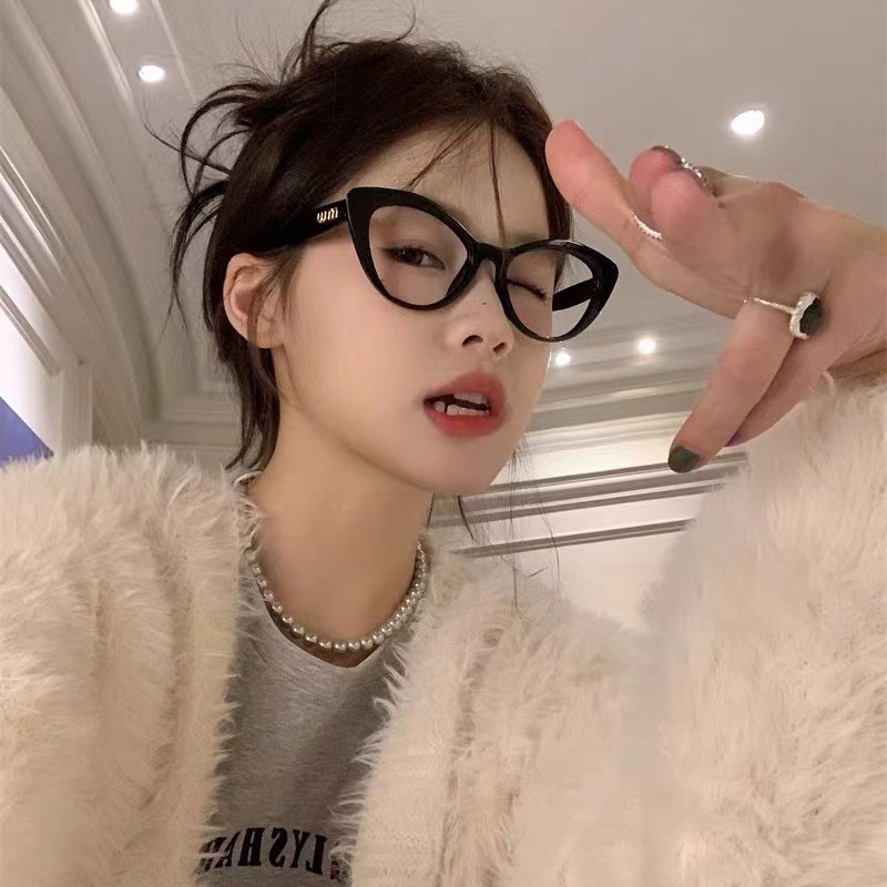Cross-border retro cat-eye sunglasses, miu's same style of fashionable sunglasses, versatile anti-blue light glasses for women's natural looks Specification image