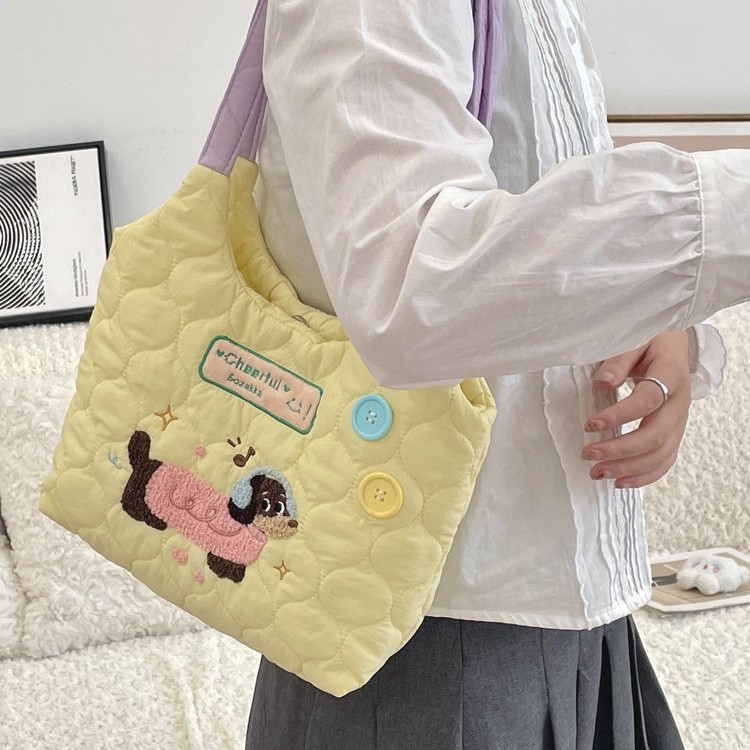 Lazy campus style, cute cartoon pattern student single-shoulder bag, multi-functional casual and trendy, large-capacity tote bag, girls' and children's tutorial bag Application Scenario