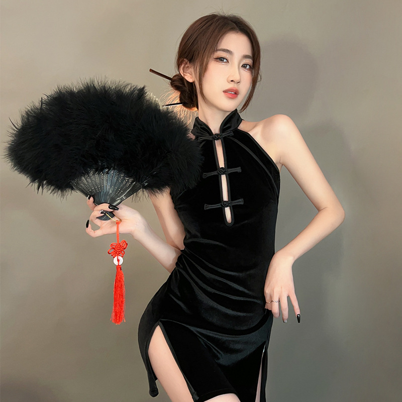 Feather Fan Antique Black Lace Female Cheongsam Catwalk Folding Fan Hanfu Fan Dance Fan Retro Chinese Halloween Style