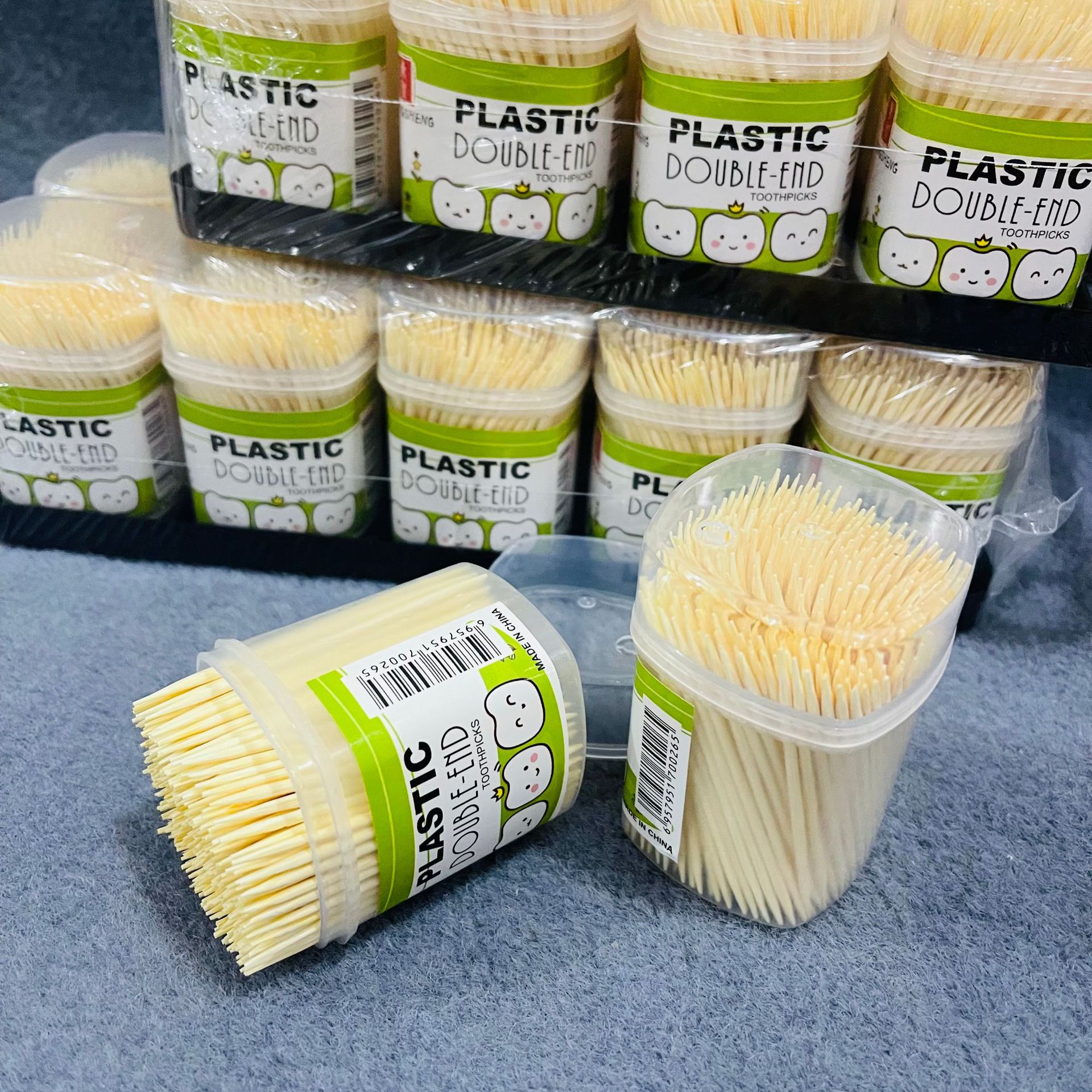 【1-1 Zone 】6109 toothpicks 10/ tray 400/ box 6109 Box Toothpicks Bottle Toothpicks 2 Pointed toothpicks Full box Bamboo Picks Hotel Bamboo Picks 1 yuan 2 yuan