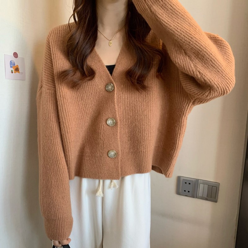 Jinkai's new women's collection for early autumn features loose sweaters, women's jackets, long-sleeved V-neck soft and soft knitted cardigans, and outerwear Specification image