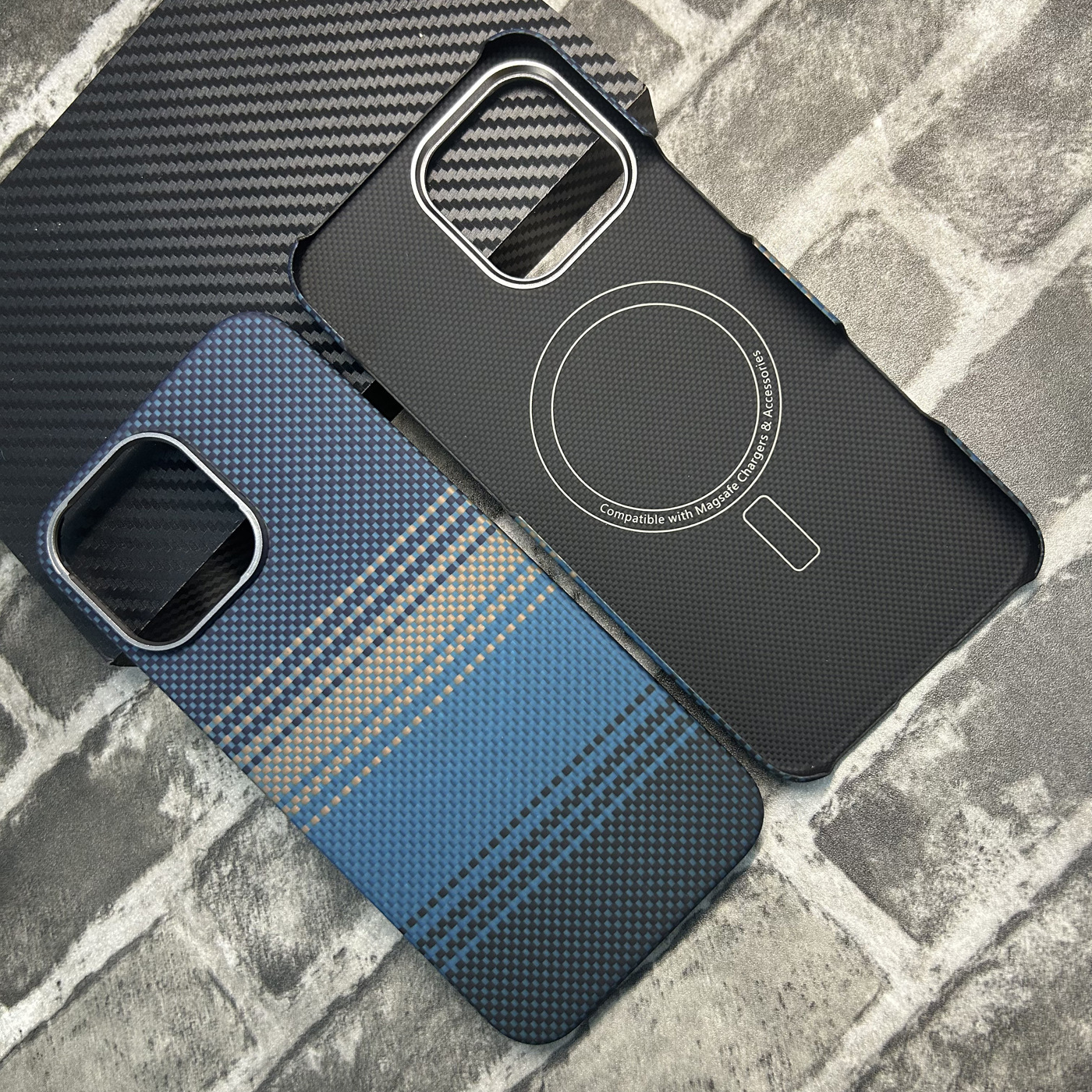 New Kevlar phone case magnetic carbon fiber protective case for iPhone16 Plus Application Scenario