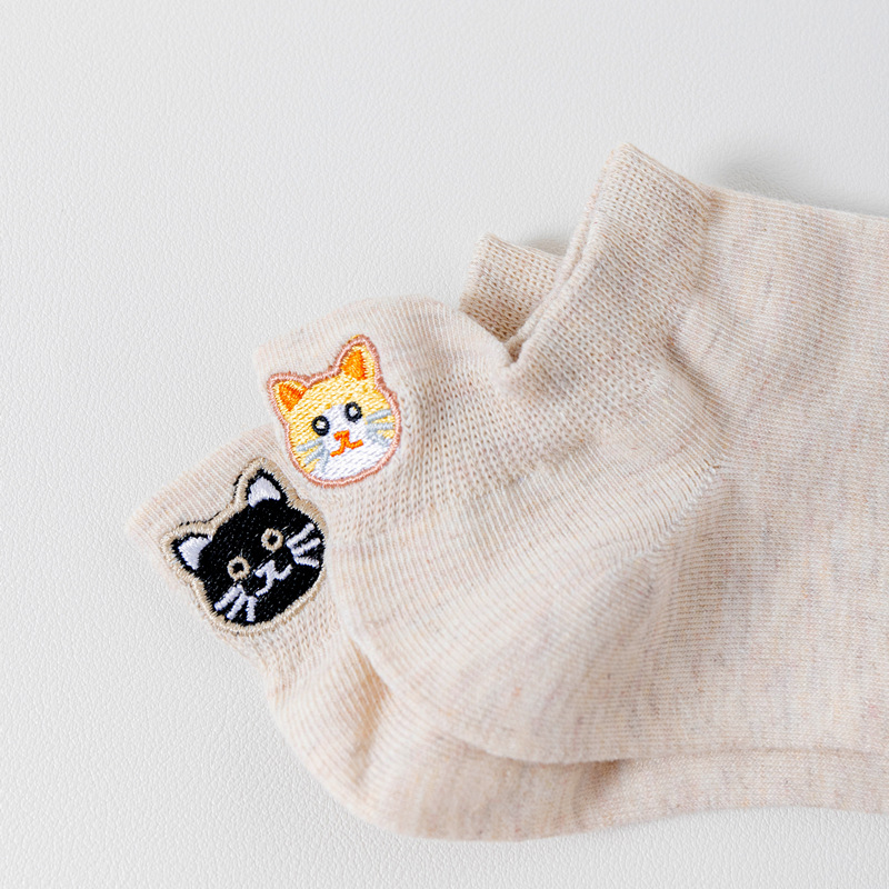 Sock stall, one-piece delivery for spring and summer new short socks, women's heel small ear three-dimensional boat socks, embroidered cartoon cat cotton socks, low-top shallow mouth women's socks, one-piece delivery Application Scenario