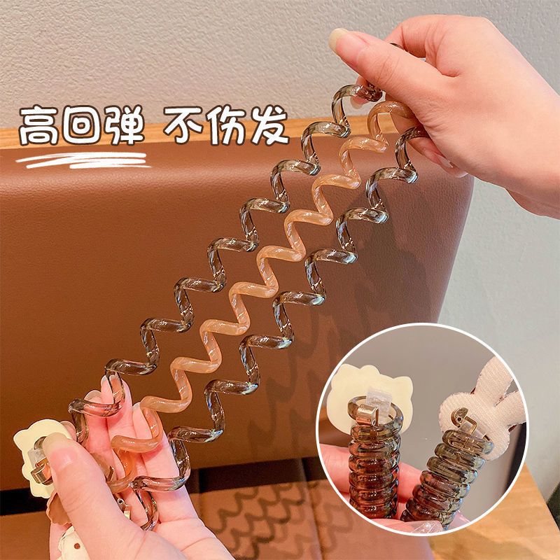New children's coffee-colored telephone line hair band, hair bun, hair tie, girls' high-elasticity hair accessory, leather band and hair tie Application Scenario