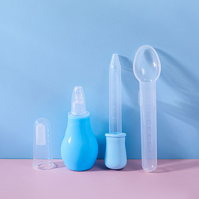 Baby feeder set, dropper feeder, spoon, finger, toothbrush, nasal aspirator, nursing and cleaning 4 sets Application Scenario