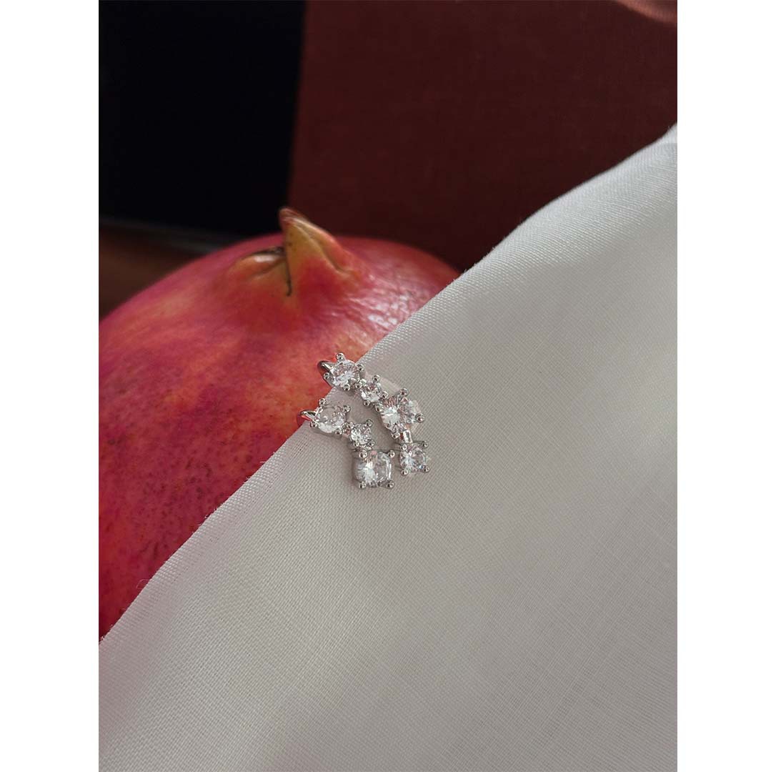 301 精致小巧一款镶嵌锆石耳骨夹韩系甜美雨清冷感并存吸睛 S6-12