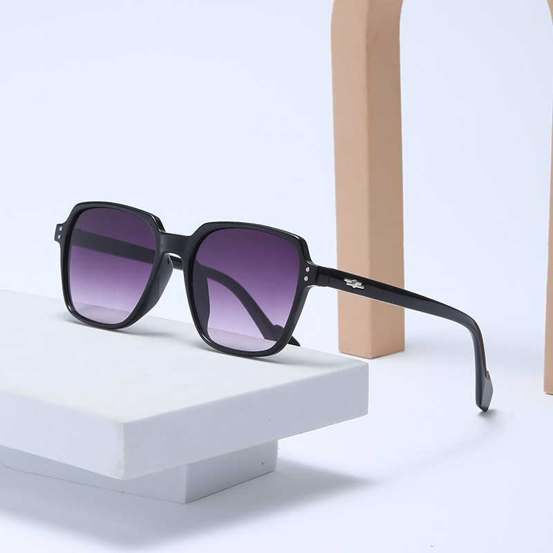 2022 New fashion GM children's sunglasses, trendy boys, girls, baby street style and fashion show sunglasses, UV protection glasses details Picture