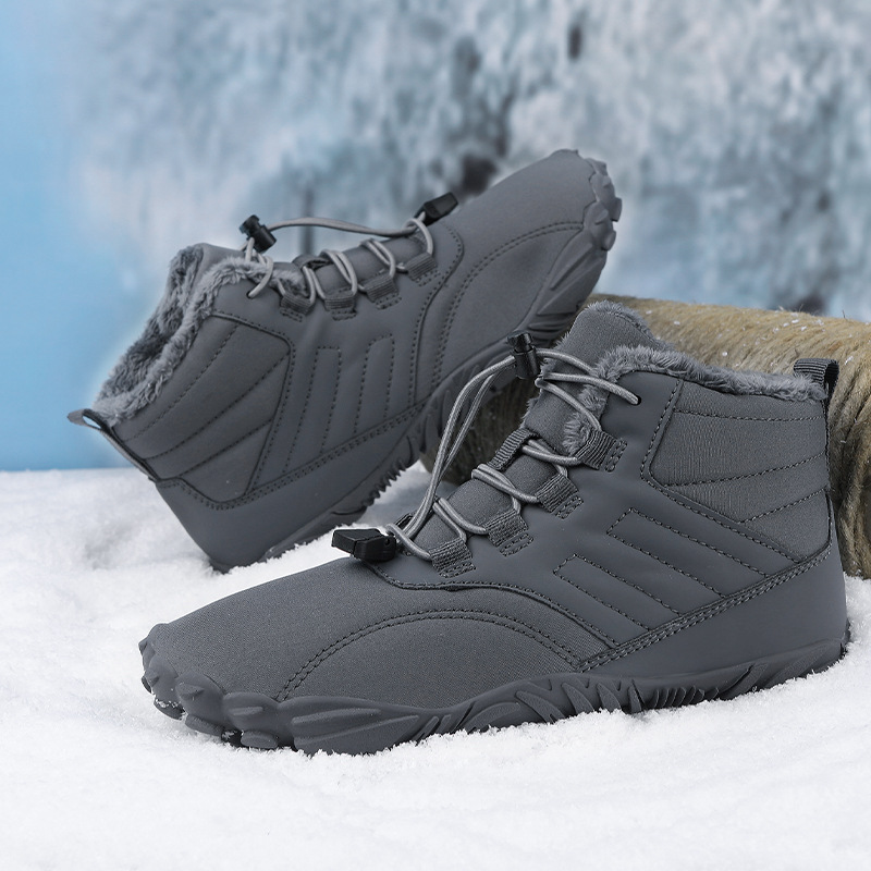 Botas de nieve para hombres de invierno engrosadas impermeables antideslizantes viejos zapatos de algodón para mantener caliente más fleppy estilo mid top mid edad botas de cañón corto Application Scenario