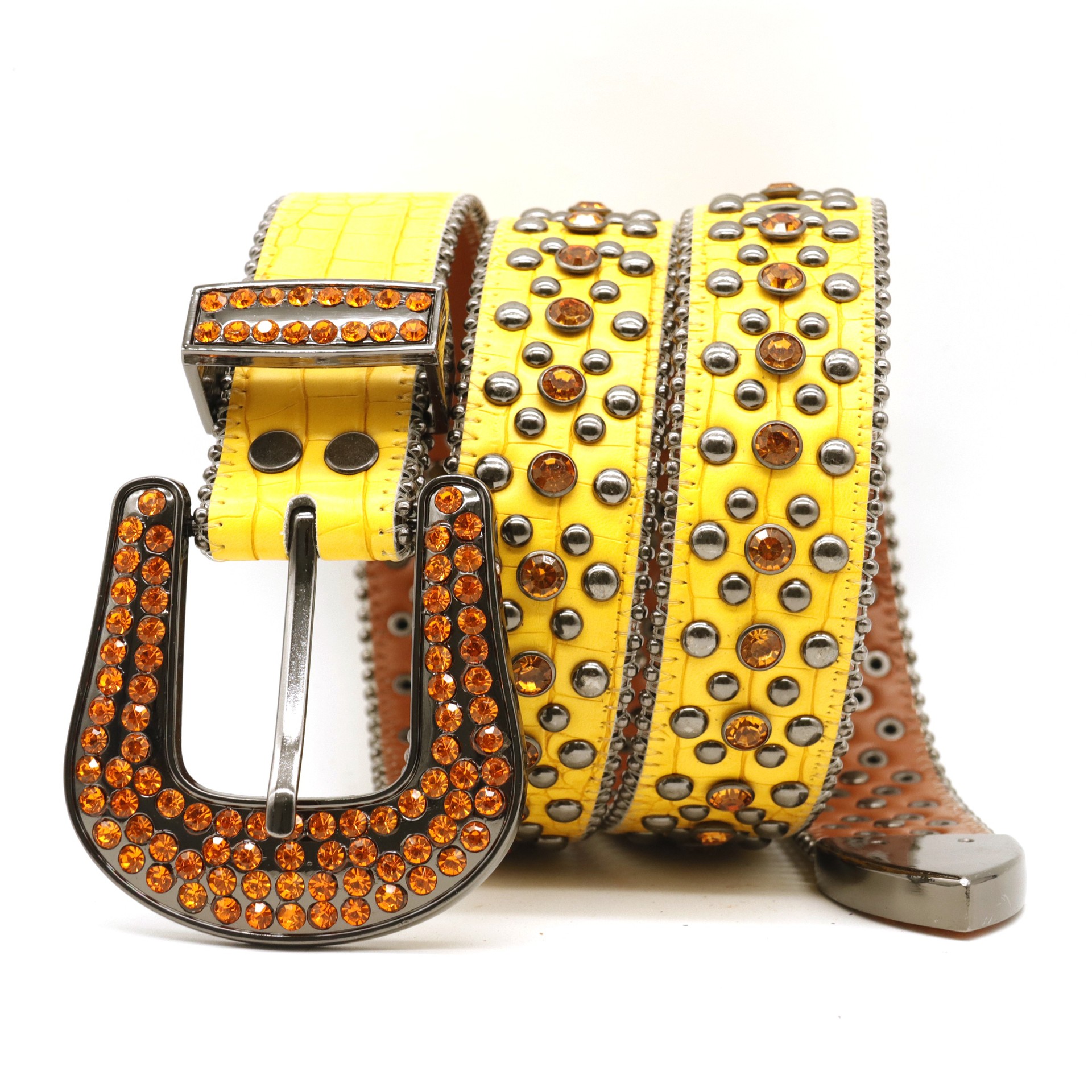 The water diamond belt for both men and women, with inlaid rivet pin buckle, is unique and simple. It has a trendy style and is versatile. The belt is casual and versatile details Picture