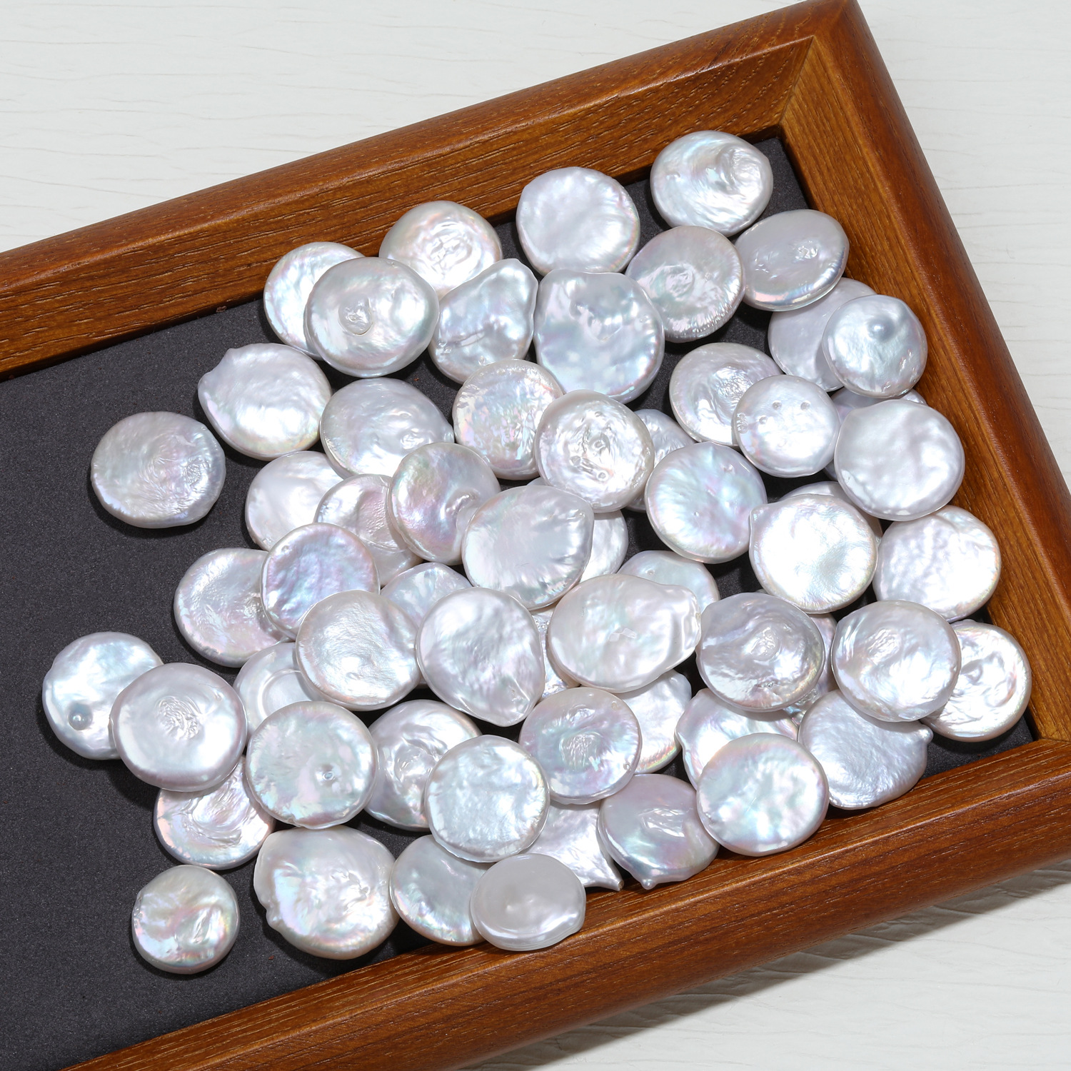New high-light Baroque large-grain button pearls, natural freshwater irregular bare beads, DIY jewelry material loose beads Application Scenario