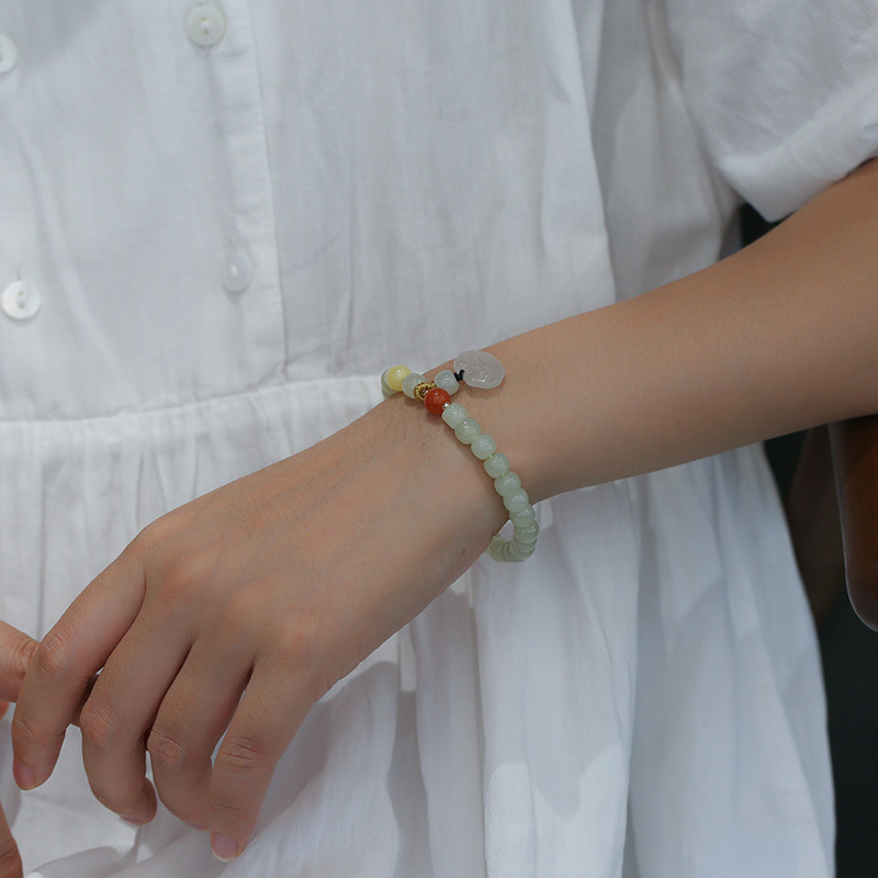 Natural Hetian jade bracelet paired with amber and red agate Hetian jade ruyi bracelet, a fresh and retro style women's accessory details Picture