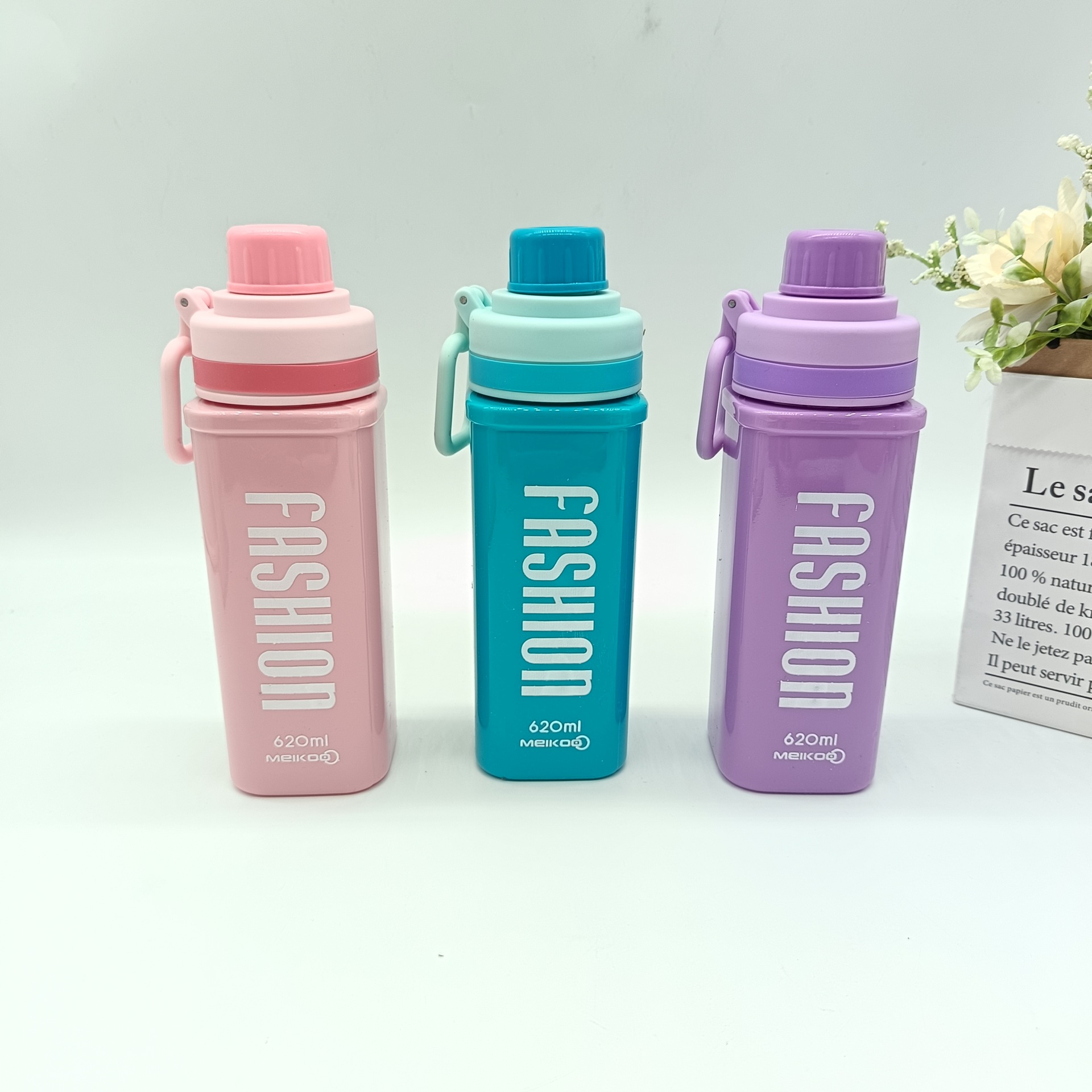 Wholesale sports water bottle, dopamine, cute large-capacity direct drinking cup, hand-screwed cap, portable sports space cup details Picture