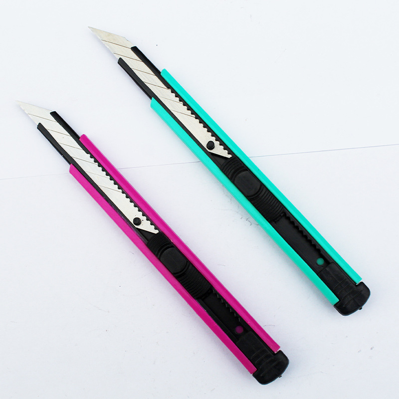 606 utility knife, 9mm small utility paper cutting knife, office supplies, mobile phone film, multiple colors to choose from, manufacturer Application Scenario