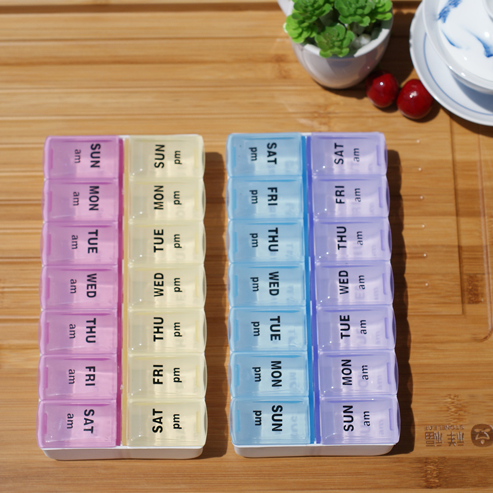 Double-row 14-compartment medicine box