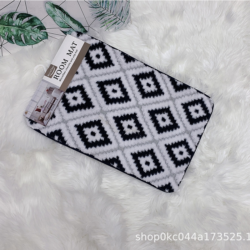 Wholesale anti-slip floor MATS for foreign trade, with a novel two-color three-dimensional water diamond-shaped pattern and skin-friendly fabric details Picture