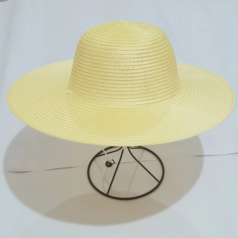 Wholesale handmade straw hats, summer farmers, women, sun protection, labor protection, team-building, painting, large brim yellow hats Application Scenario