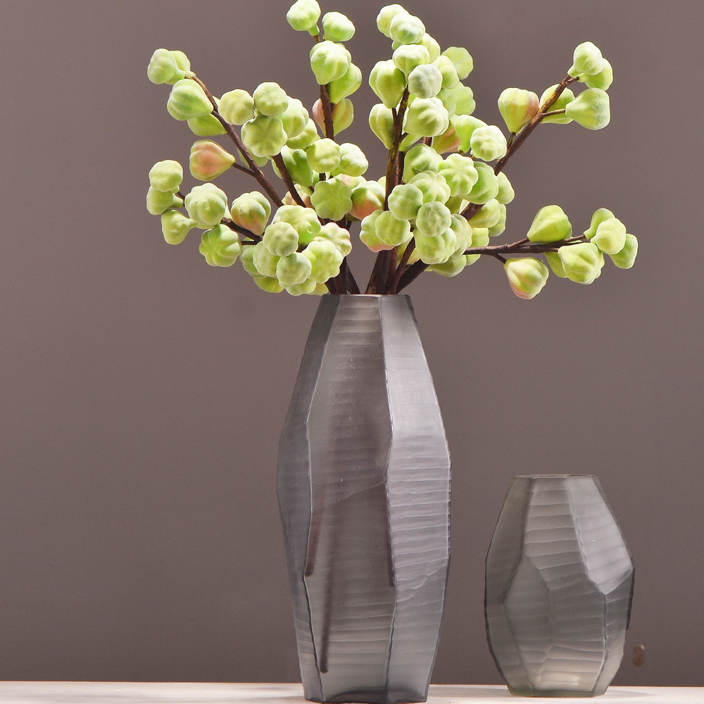 Wholesale of original factory flocking artificial figs, ins popular flower arrangements, artificial berries, entrance hall and hotel decoration Application Scenario